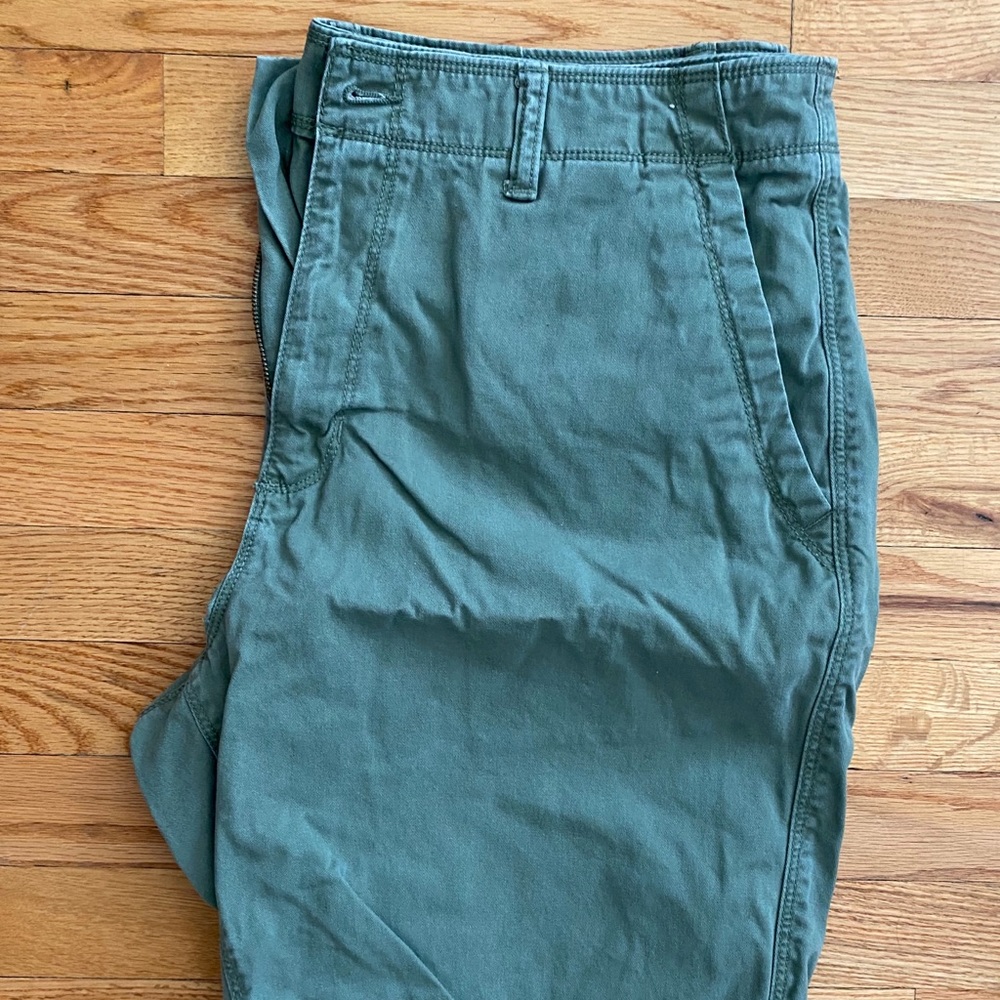 Classic Green Grass Shorts